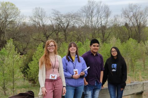 Students Measure Bradford Pear Invasion