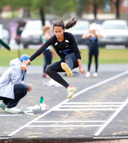 From Passion to Perseverance: How Veronica Barney Flew to States